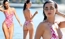 Chân dài sinh năm 1986 không còn xa lạ với người hâm mộ. Cô luôn "đốn tim" cánh mày râu mỗi khi xuất hiện, nhất là với nội y hay áo tắm.