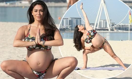 Casey Batchelor bế bụng bầu nặng nề tạo dáng yoga 'khó đỡ' gây choáng