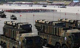 Tên lửa Hyeonmu-2 và Hyeonmu-3 được giới thiệu trước công chúng lần đầu tiên trong cuộc diễu hành quân sự tại Hàn Quốc hôm 1/10