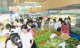 Chỉ số giá tiêu dùng tháng Tám quay đầu tăng mạnh