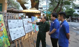 Bạn trẻ Đà Nẵng tìm lại 'Dư âm Điện Biên Phủ' với trải nghiệm tranh panorama độc đáo