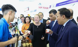 Nhiều quốc gia mang đặc sản tới Đà Nẵng