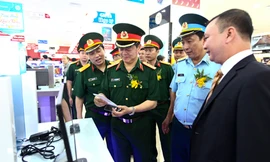 Lãnh đạo Bộ quốc phòng và lãnh đạo công ty Pico