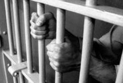 Ngủ nhờ rồi hiếp dâm con gái bạn