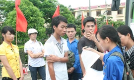 Bạn trẻ Bắc Giang với chương trình "Em tôi đi thi"