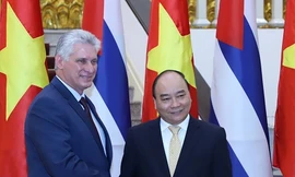 Thủ tướng Chính phủ Nguyễn Xuân Phúc đã hội kiến với Chủ tịch Hội đồng Nhà nước và Hội đồng Bộ trưởng Miguel Mario Diaz Canel Bermudes. Ảnh: Như Ý