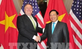 Phó Thủ tướng, Bộ trưởng Bộ Ngoại giao Phạm Bình Minh tiếp Ngoại trưởng Hoa Kỳ Michael Pompeo tại Hà Nội . Ảnh: TTXVN