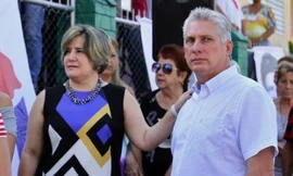 Chủ tịch Miguel Diaz Canel Bermudez và phu nhân.Ảnh: WagCenter