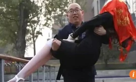 Chàng kỹ sư Trịnh đã cưới robot làm vợ gây xôn xao dư luận Trung Quốc năm 2017.