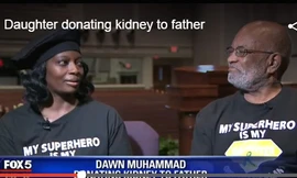 Hai bố con được lên truyền hình kể về câu chuyện giảm cân thần tốc để cứu cha.