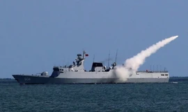 Trung Quốc tập trận bắn đạn thật trên biển Hoa Đông ngày 18/7.