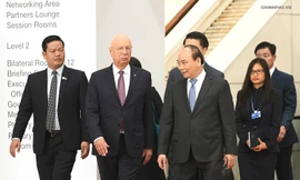 Thủ tướng Nguyễn Xuân Phúc đã tiếp Giáo sư Klaus Schwab, Người sáng lập và Chủ tịch điều hành Diễn đàn Kinh tế thế giới (WEF). Ảnh: VGP