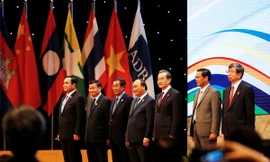 Thủ tướng Nguyễn Xuân Phúc cùng lãnh đạo các nước GMS tại Hội nghị Thượng đỉnh GMS-6. Ảnh: TTXVN