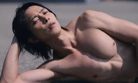 Tài tử khoe thân trong 'Alice in Borderland' có chế độ tập luyện khắt khe