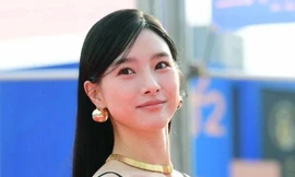 'Nàng cháo Vườn sao băng' nổi bật trên thảm đỏ