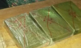 Bắt đối tượng vận chuyển trái phép 3 bánh heroin