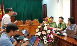 Điều động 2 trung tá 'bảo kê' xe vi phạm giao thông sang đơn vị khác