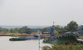 Bến thủy nội địa của Cty TNHH Cường Hưng thời điểm đang hoạt động