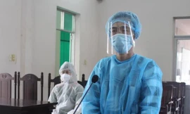  Lĩnh án tù vì dùng thẻ 'ngành' giả xông vào khu cách ly gặp nhóm người Trung Quốc