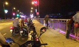 Truy tìm tung tích một thanh niên nghi nhảy cầu mất tích