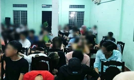 Hàng trăm đối tượng dương tính với ma túy trong quán bar sang nhất Biên Hòa