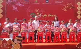 Trên 8,9 tỷ đồng bảo trợ cho 371 thiếu nhi mồ côi do dịch COVID-19