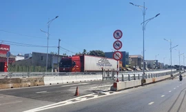 Thông xe cầu vượt Dầu Giây sau nhiều năm chậm tiến độ