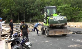 Bắt tạm giam 2 nhân viên công ty địa ốc Alibaba 