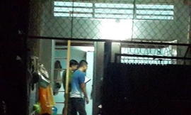 Công an khám nghiệm hiện trường vụ nổ súng 