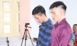 Hai bị cáo tại phiên tòa 