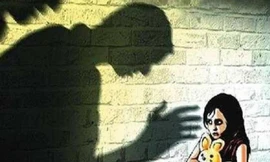 Cô bé 15 tuổi mang thai sau nhiều lần 'quan hệ' với bạn trai