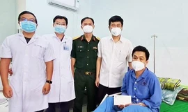  Đạp trúng mìn khi làm nhiệm vụ, một thượng úy bị thương nặng 