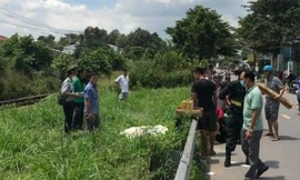 Băng qua đường sắt, một người bị tàu tông tử vong