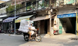 Xe máy là nguồn gây ô nhiễm không khí ở TPHCM