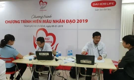 Hơn trăm nhân viên Dai-ichi Life Việt Nam tham gia hiến máu