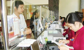 Ngân hàng nhỏ trước nguy cơ bị 'thâu tóm'