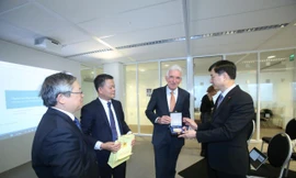 Câu chuyện một đứa trẻ được sinh ra tại Hà Lan và đăng ký 'công dân số'