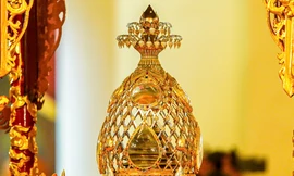 Cận cảnh xá lợi Phật tại chùa Quán Sứ