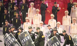 Mãn nhãn, xúc động với 'biên niên sử' về lực lượng Cảnh sát Cơ động