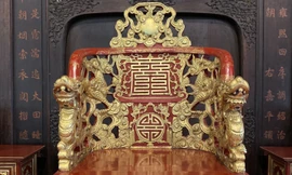 Ngai, kiệu, hia... của triều Nguyễn lần đầu được gắn chip định danh