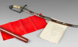 Kiếm báu, ngọc bội của vua Khải Định, Hàm Nghi lên sàn đấu giá 