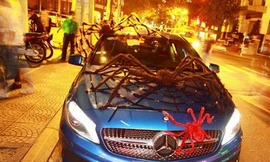 Mercedes A250 'rùng rợn' tại Việt Nam