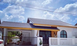 Nhà cấp 4 mái chồng kiểu Nhật cho gia đình trẻ thích phá cách