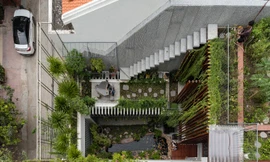 Mê mẩn với ngôi nhà biến mọi không gian trống thành nơi canh tác 