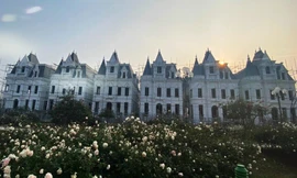 'Choáng' với biệt thự, căn hộ hơn 100 tỷ đồng và cú xuống tiền của đại gia Hà Thành