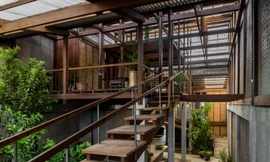 Ấn tượng với nhà sàn mái tôn chống lũ tuyệt đẹp ở Châu Đốc