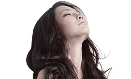 Kim Hiền: Lôi mẹ vào cuộc