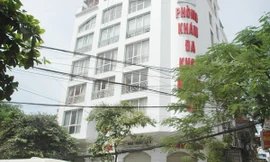 Cấm xuất cảnh bốn bác sĩ Trung Quốc liên quan bệnh nhân tử vong