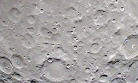 Trên Mặt trăng nhiều miệng núi lửa khổng lồ