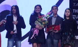 Bế mạc LHP Quốc tế: 'Bị còng tay' bất ngờ thắng